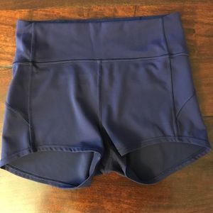 Lululemon In Movement Short Size 8